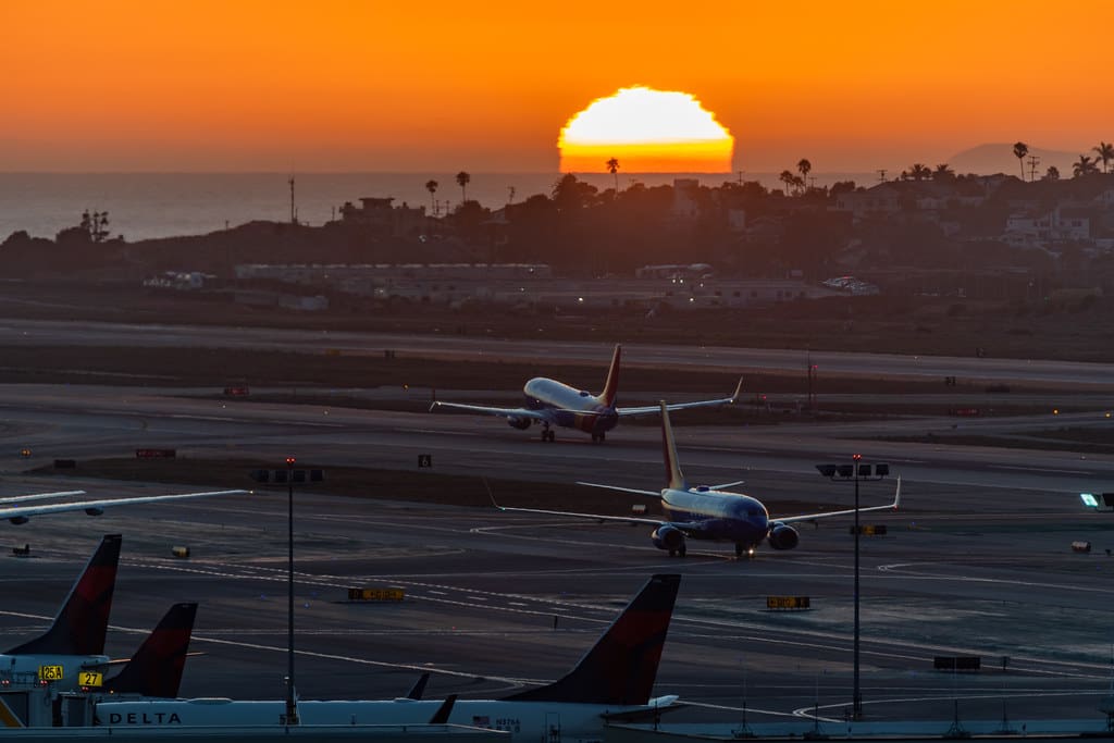 A sunset at LAX airport https://www.flickr.com/photos/n28307/48730176067